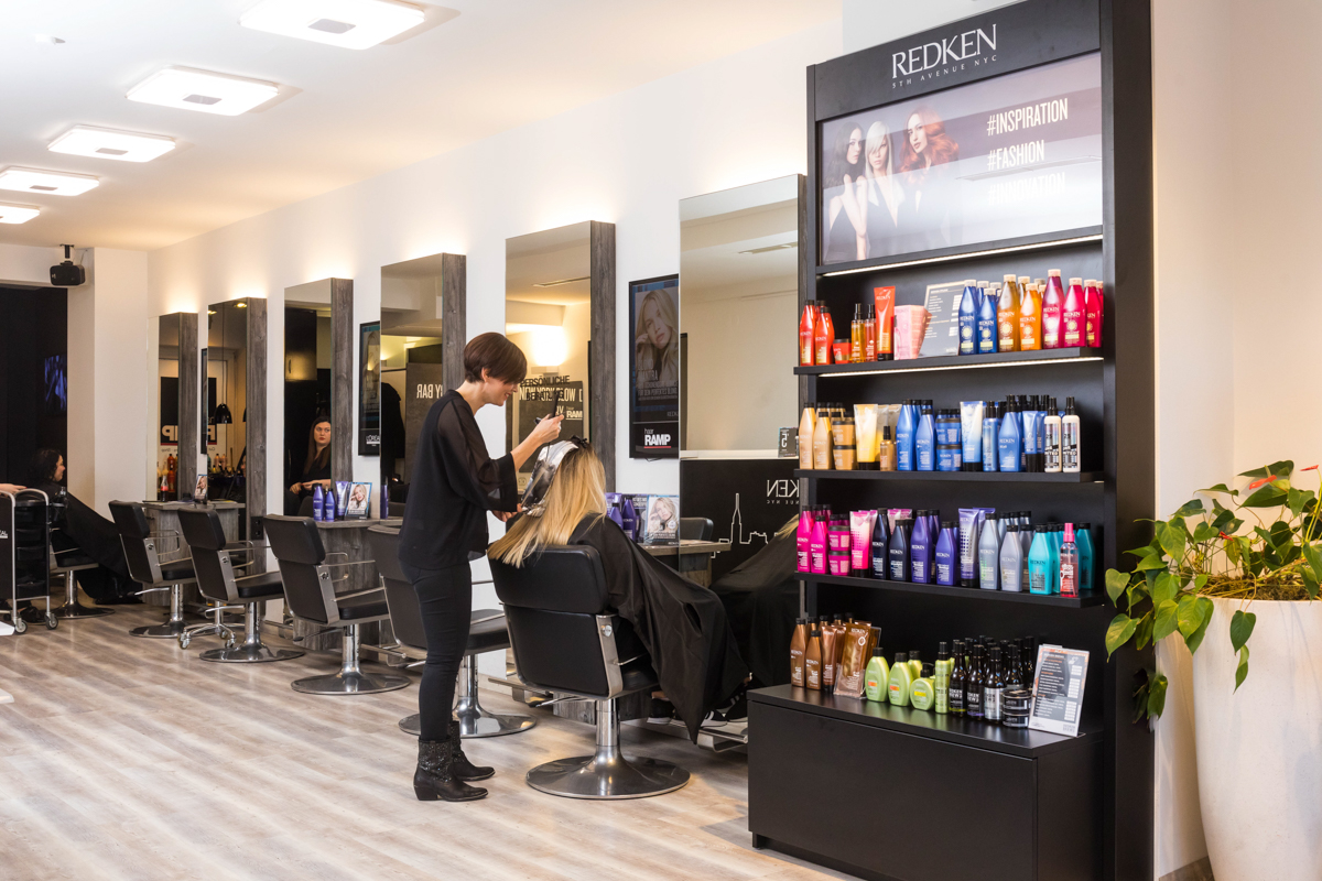 Friseur Stuttgart mit Produkten Friseur Stuttgart mit Pflegeprodukten